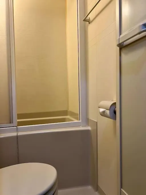 Apartment グレイシャス東新宿 東新宿駅徒歩4分 新大久保駅徒歩7分 新宿駅徒歩15分 歌舞伎町すぐ近く 美味しい韓国料理屋多数あります Tokyo